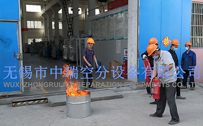 中瑞空分普及消防安全知識，開展消防器材使用演練